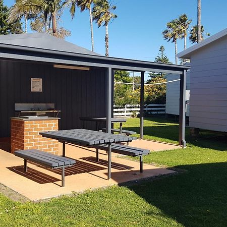 Surfrider Caravan Park Barrack Point ภายนอก รูปภาพ
